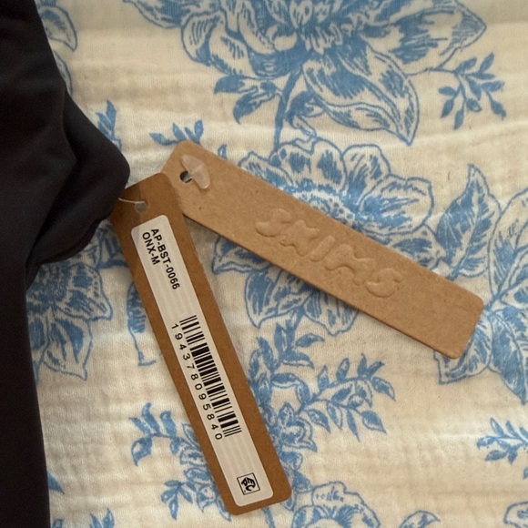 SKIMS NWT Cami Black Bodysuit - Picture 2 of 3